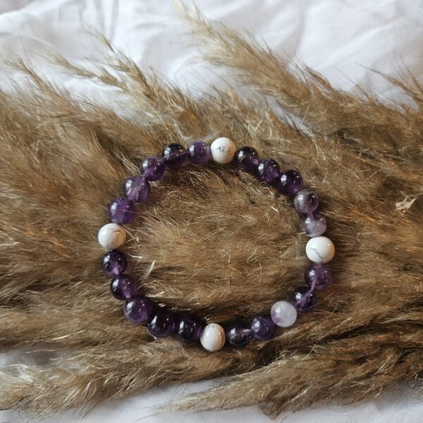 Armband Amethyst Howlith kaufen Schweiz handgemacht Online Shop Love Spirit