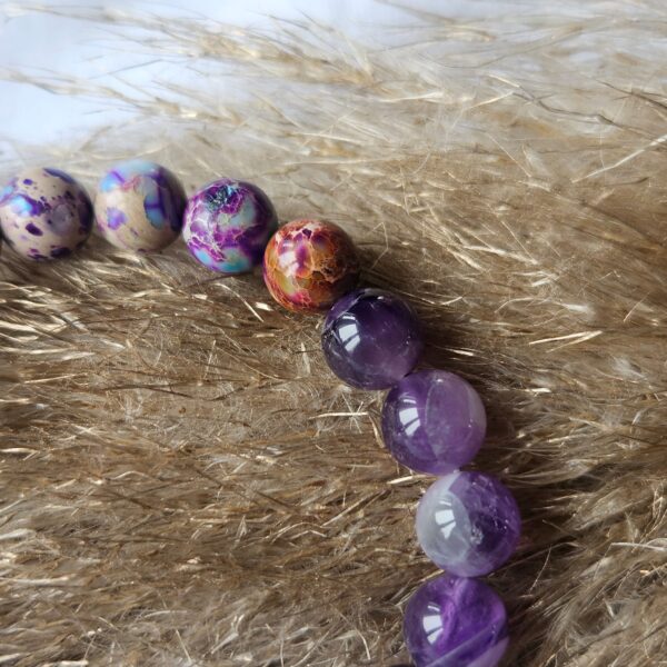 Kaiserjaspis- und Amethyst-Armband – Bild 3