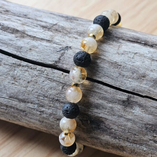 Armband aus Citrinquarz und Vulkanstein – Bild 3