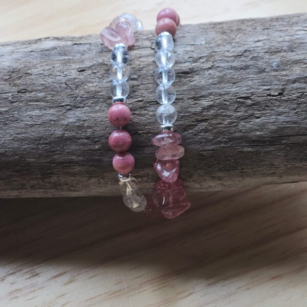 Handgefertigtes Doppel-Armband - Rhodonit, Bergkristall und Erdbeerquarz – Bild 2