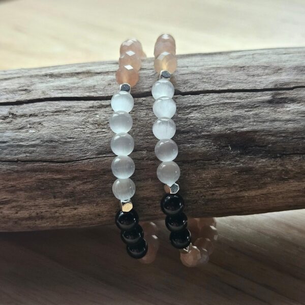 Handgefertigtes Doppel-Armband „Selenit-Sonnenglanz“ – Bild 2