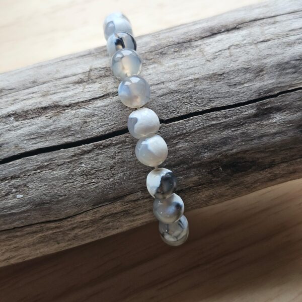 „Grau-Weisse Eleganz“ Feuerachat-Armband – Bild 2
